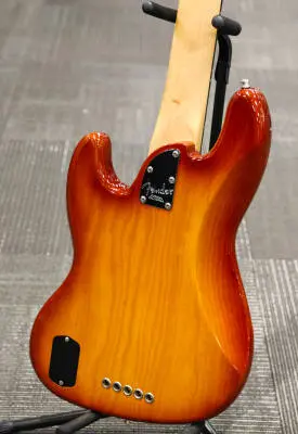 Fender - AM ELITE J-BASS V ASH MN TBSB W/CS 2